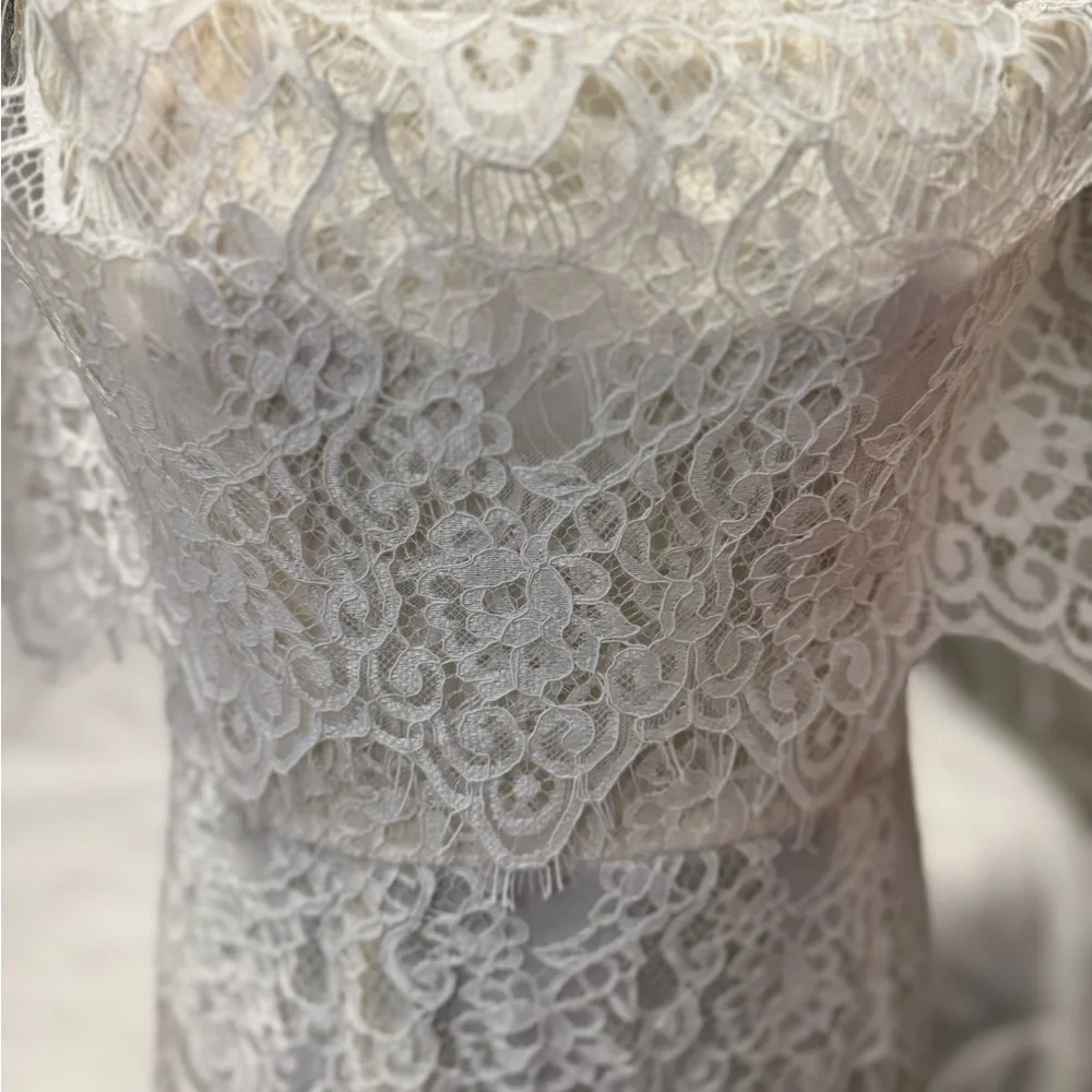 Manijuu White Lace Off-Shoulder Mermaid Gown – Size L - Picture 3 of 6